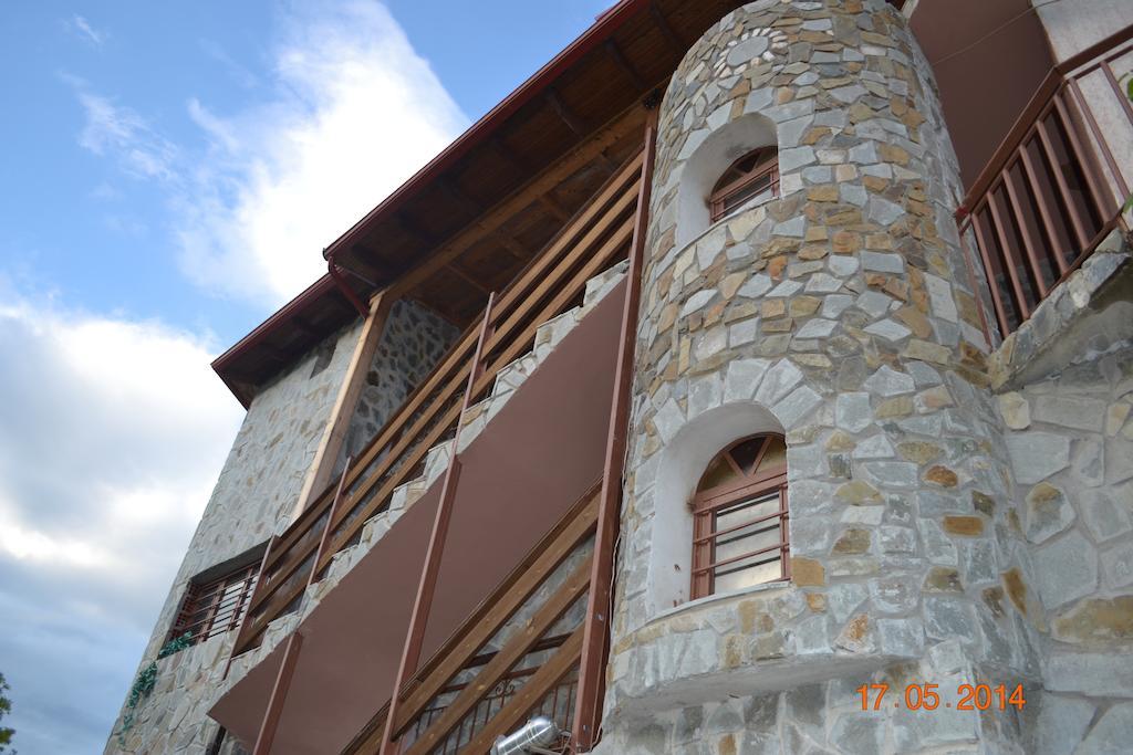 Mouson Melathron Hotel Elafina ภายนอก รูปภาพ